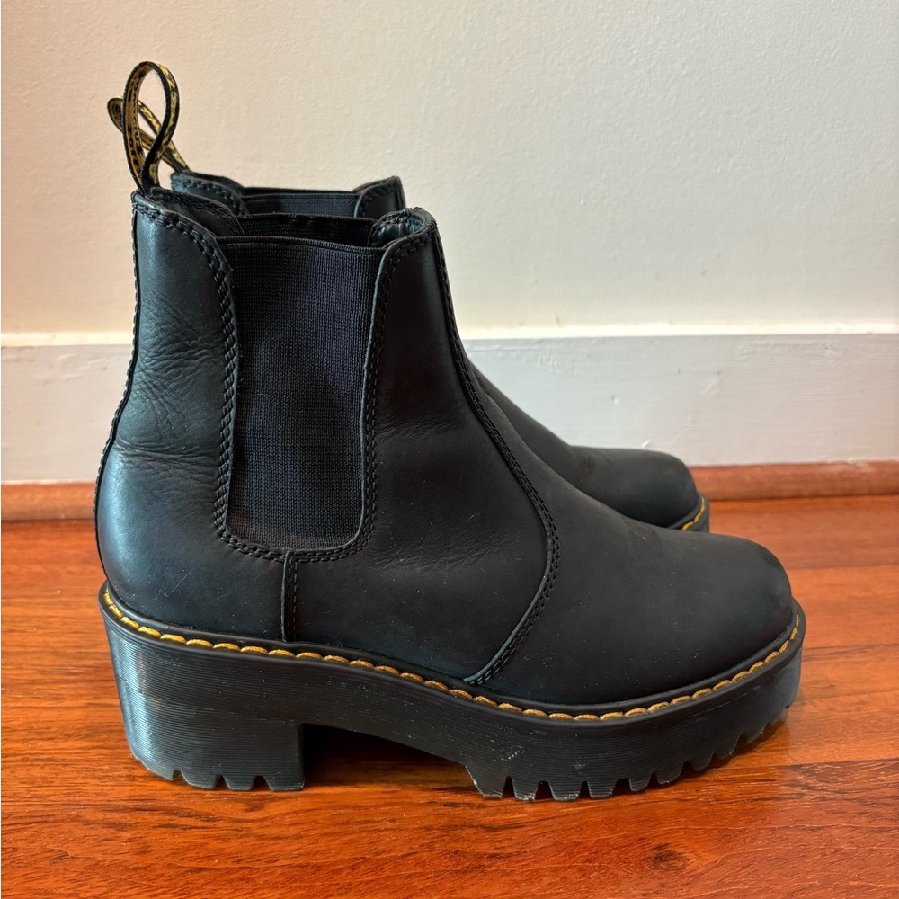 Dr. Martens Women’s Rometty Wyoming Leather Platform Chelsea Boot